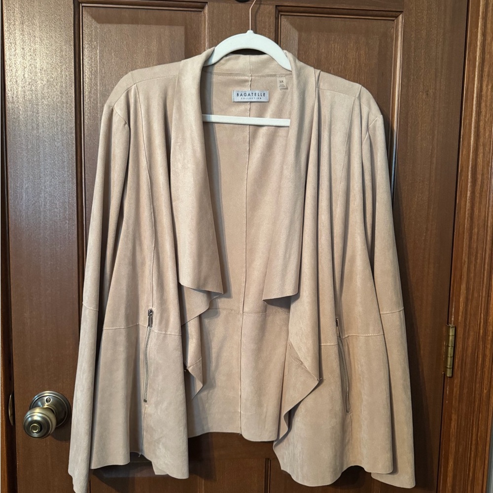 NWOT Bagatelle Women's Beige Open-Front Blazer